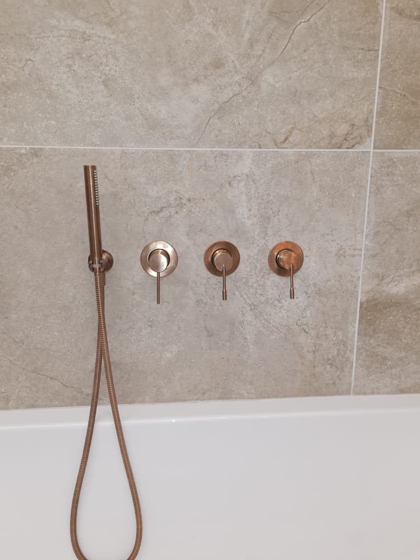 פרויקט אינסטלציה מס' 18 - עבודה שהושלמה